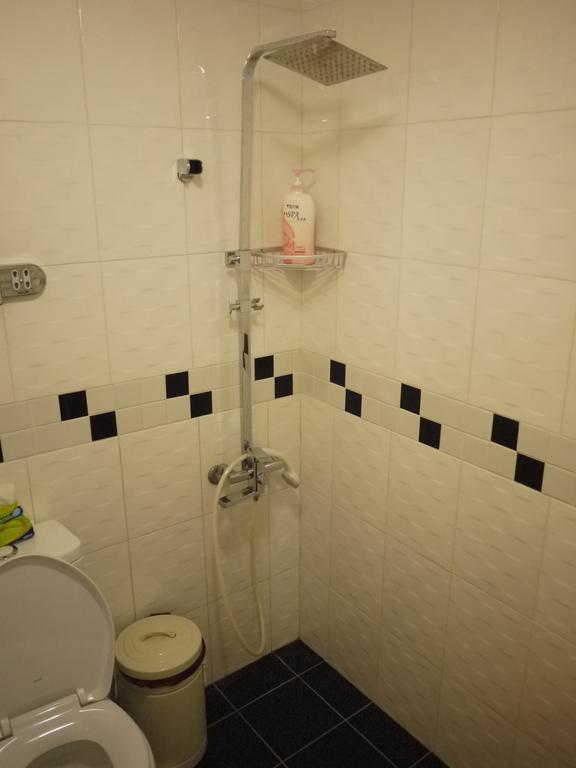 South Traveller Apartamento Tainan Exterior foto